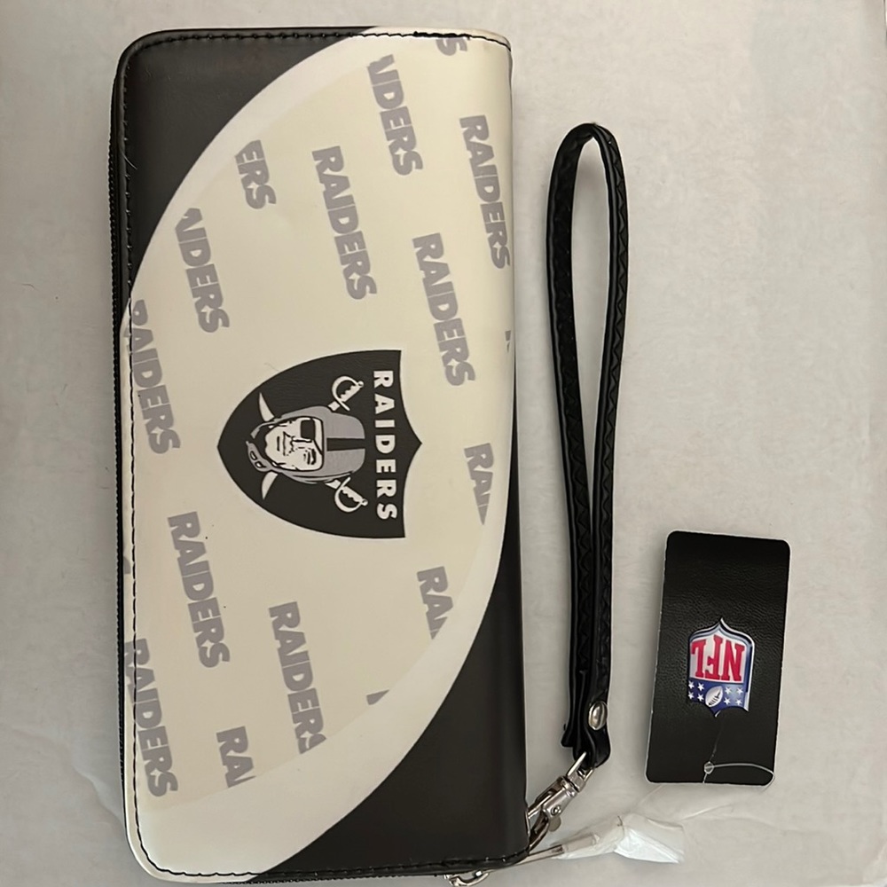 NFL Las Vegas Raiders Wallet Organizer